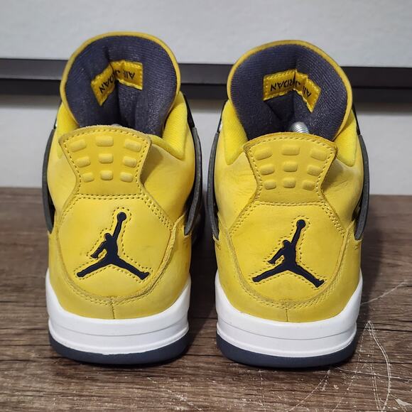 Air Jordan 4 Retro Men\'s Athletic Basketball Shoes Sneakers Size 8.5 Lightning main image 4